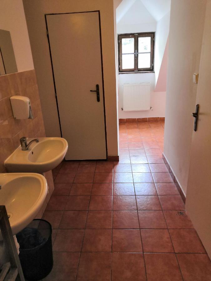 Hostel Skautsky Dom Banská Štiavnica Eksteriør billede