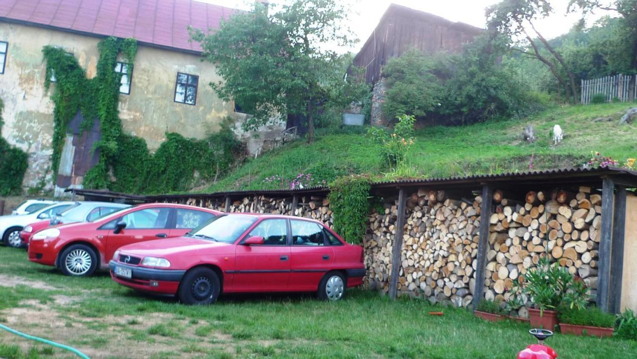 Hostel Skautsky Dom Banská Štiavnica Eksteriør billede
