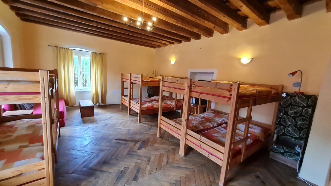 Hostel Skautsky Dom Banská Štiavnica Eksteriør billede